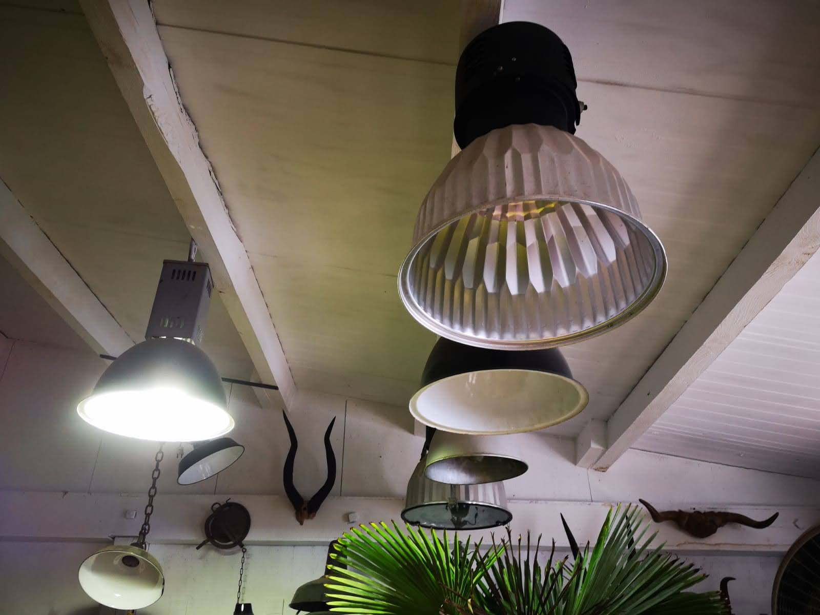 Black and metal industrial hanging lamp