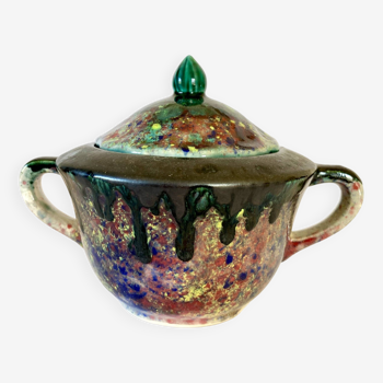 Morvan ceramic pot, pine cone lid