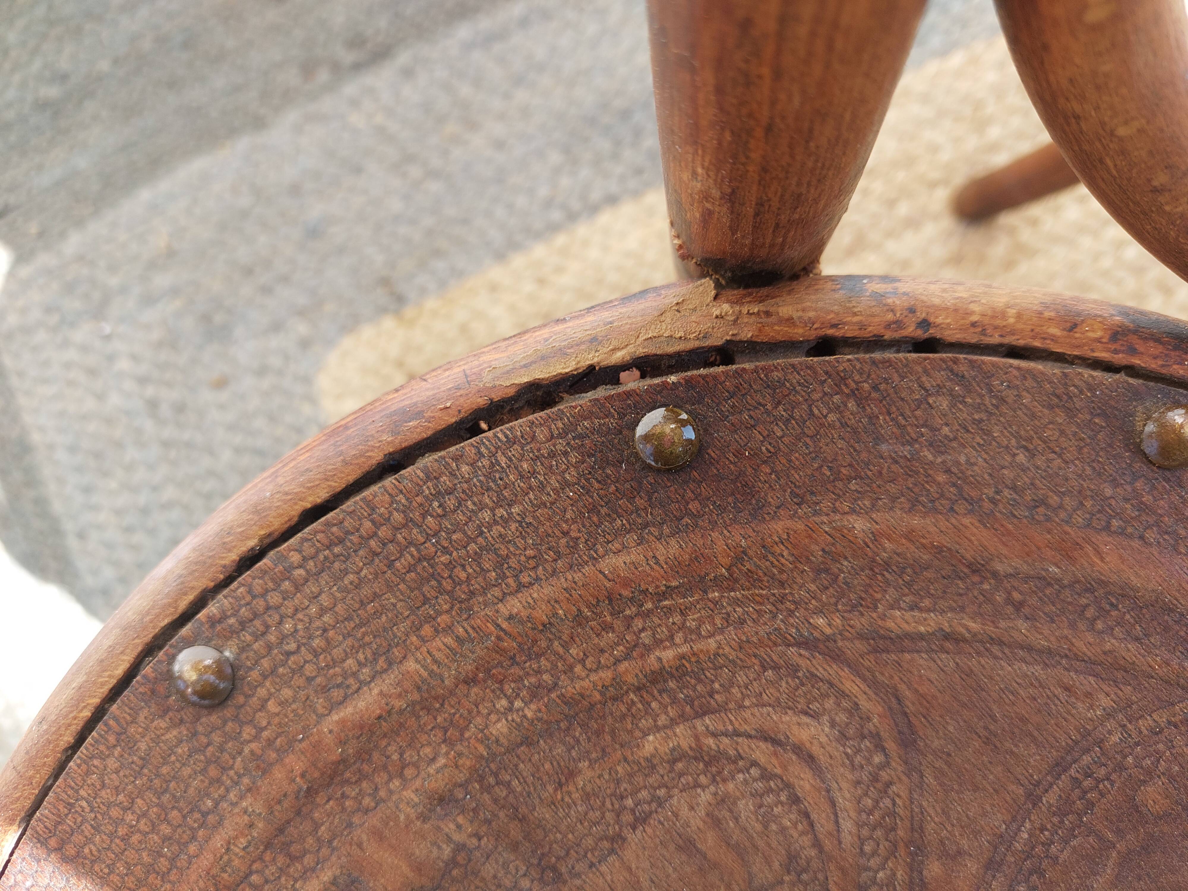 4 curved wooden bistro chairs