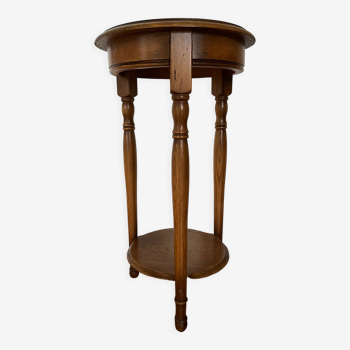 Wooden pedestal table