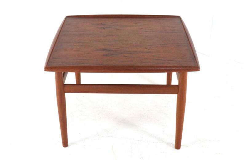 Grete Jalk for Glostrup coffee table - teak - danish design