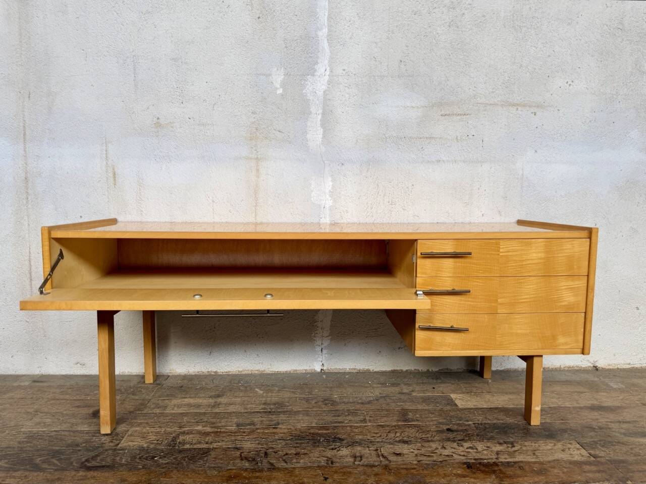 Vintage TV hi-fi unit / sideboard