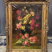 Nature morte ancienne signée avec des roses.