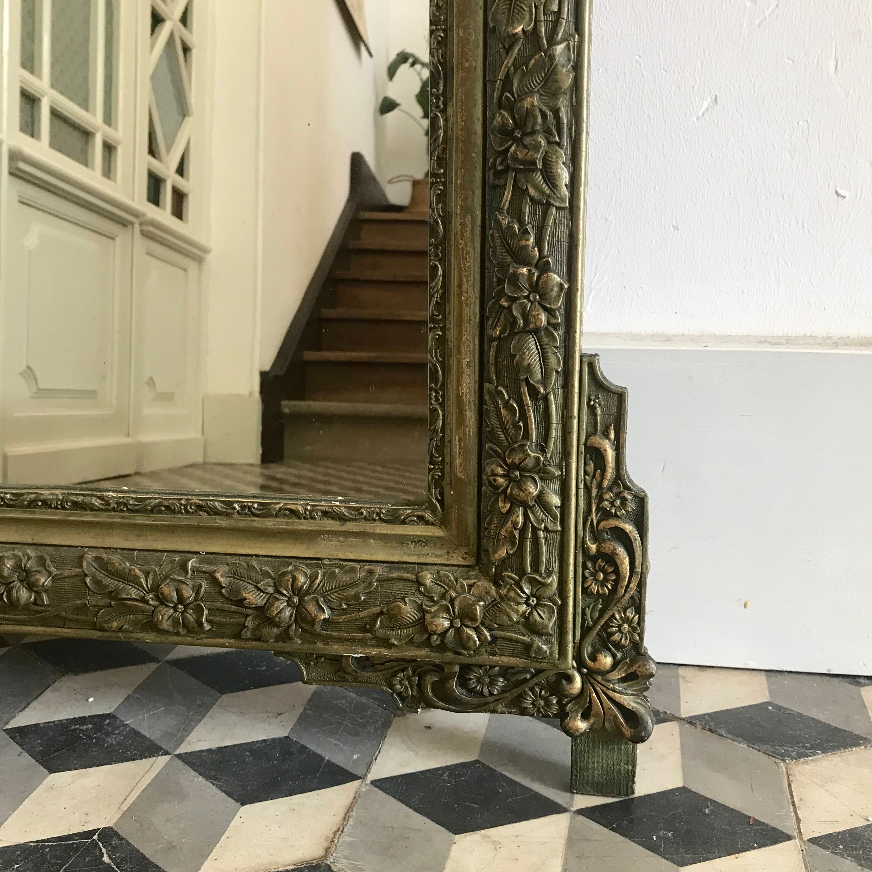 Pediment fireplace mirror 70x120cm