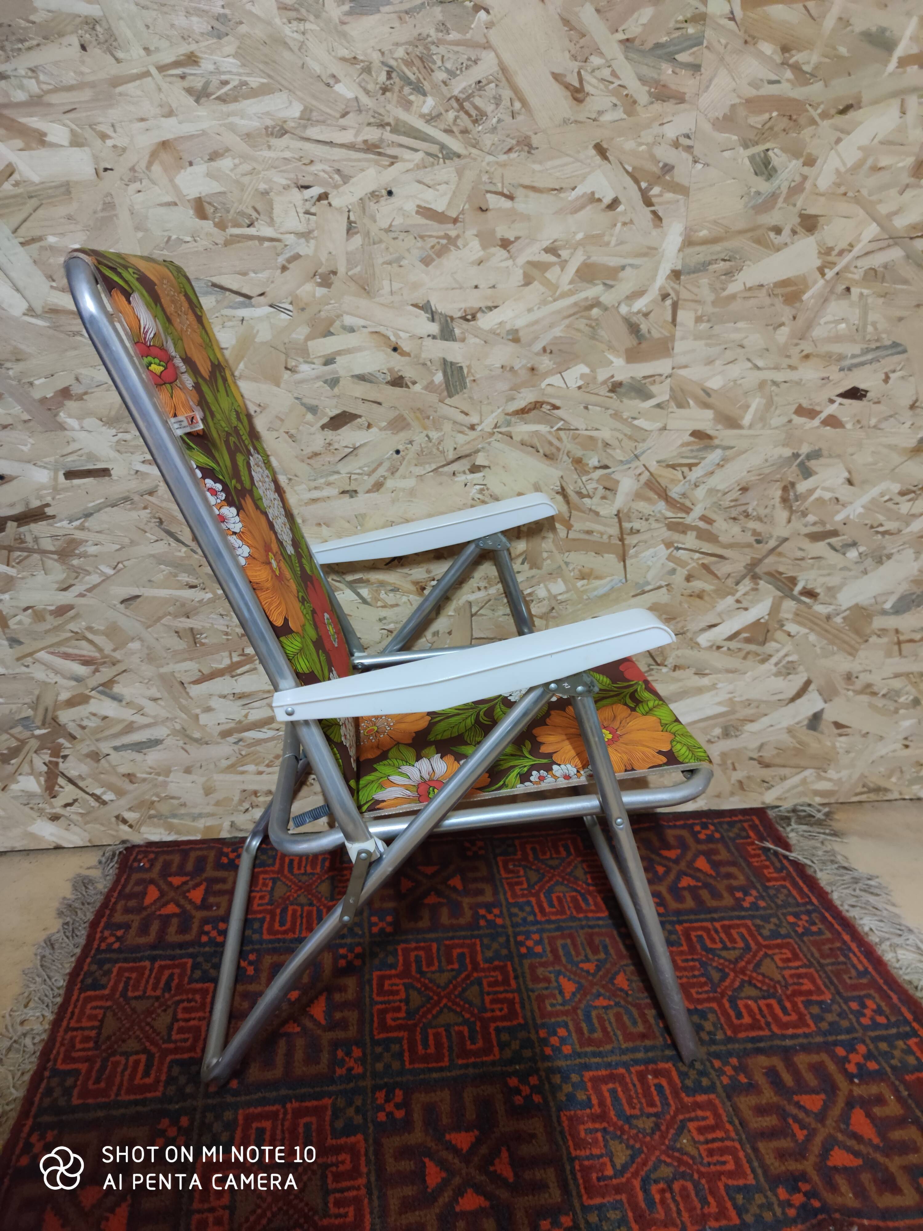 Fauteuil pliant vintage fleuri
