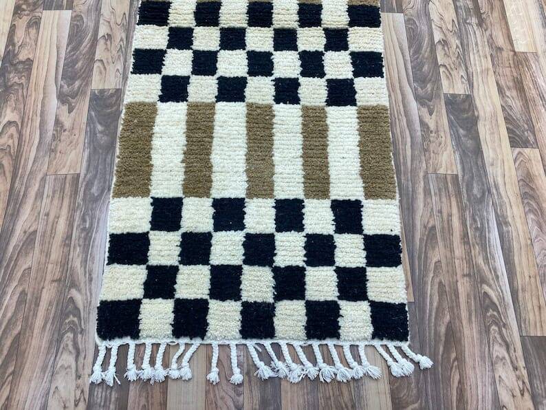 Beni Ourain Berber rug in wool, size 1.5/2.5 m.