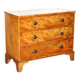 Victorian Chest of Drawers in Satin Walnut, Circa 1860