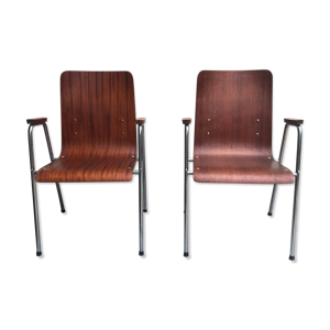 Chaises avec accoudoir en bois