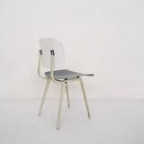 Chaise de salle à manger Friso Kramer pour Ahrend de Cirkel, Pays-Bas 1950's