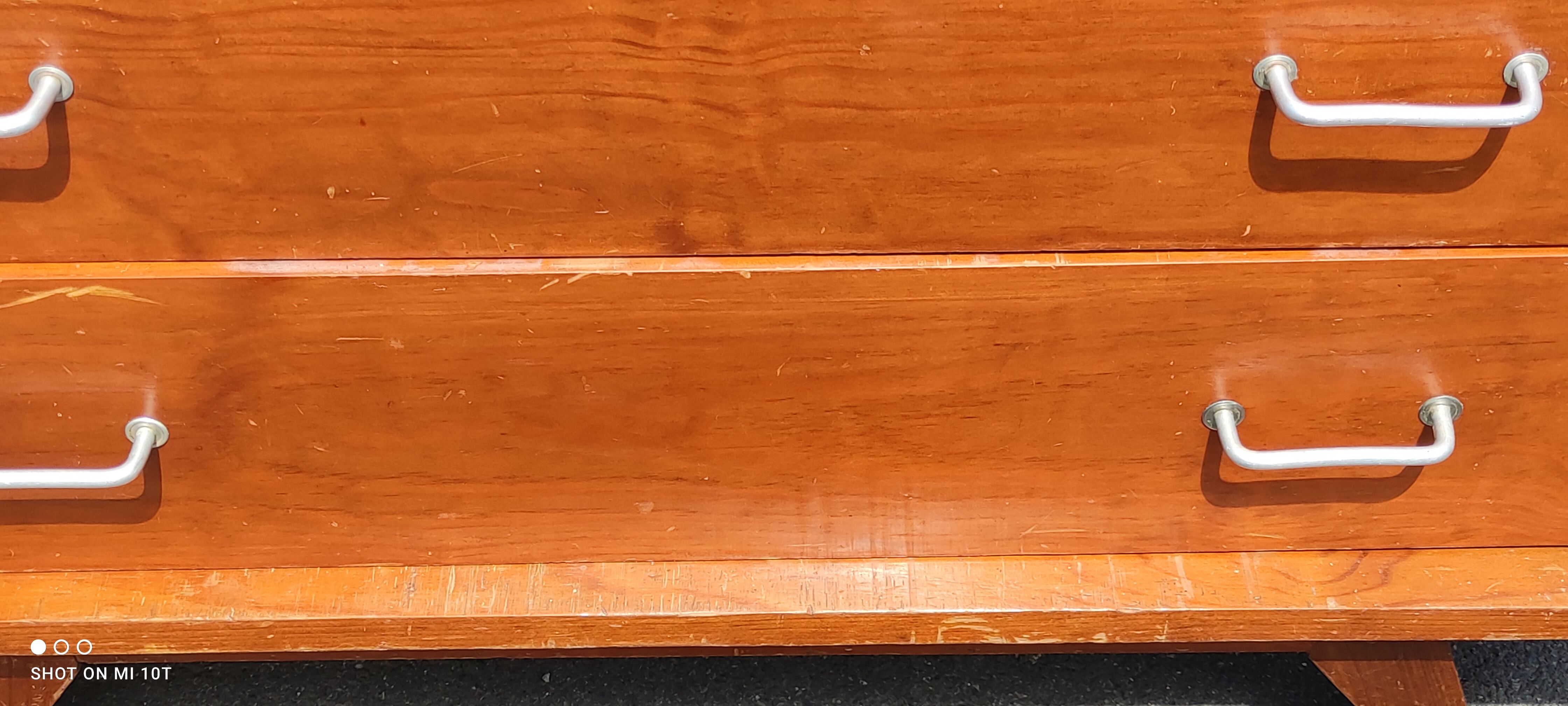 Commode vintage pieds compas