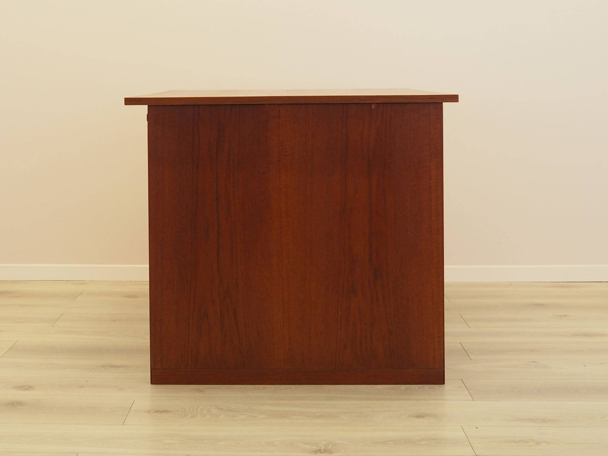 Teak desk, Danish design, 1970s, manufactured by Bornholm Møbelfabrik