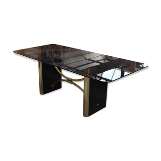 Table dining room glass with brass base.