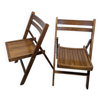 Paire de chaises pliantes en bois