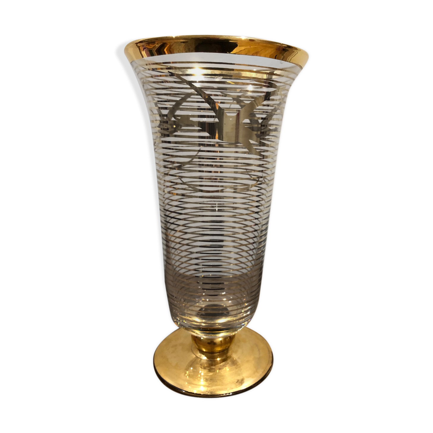 Glass vase with gold bird decoration