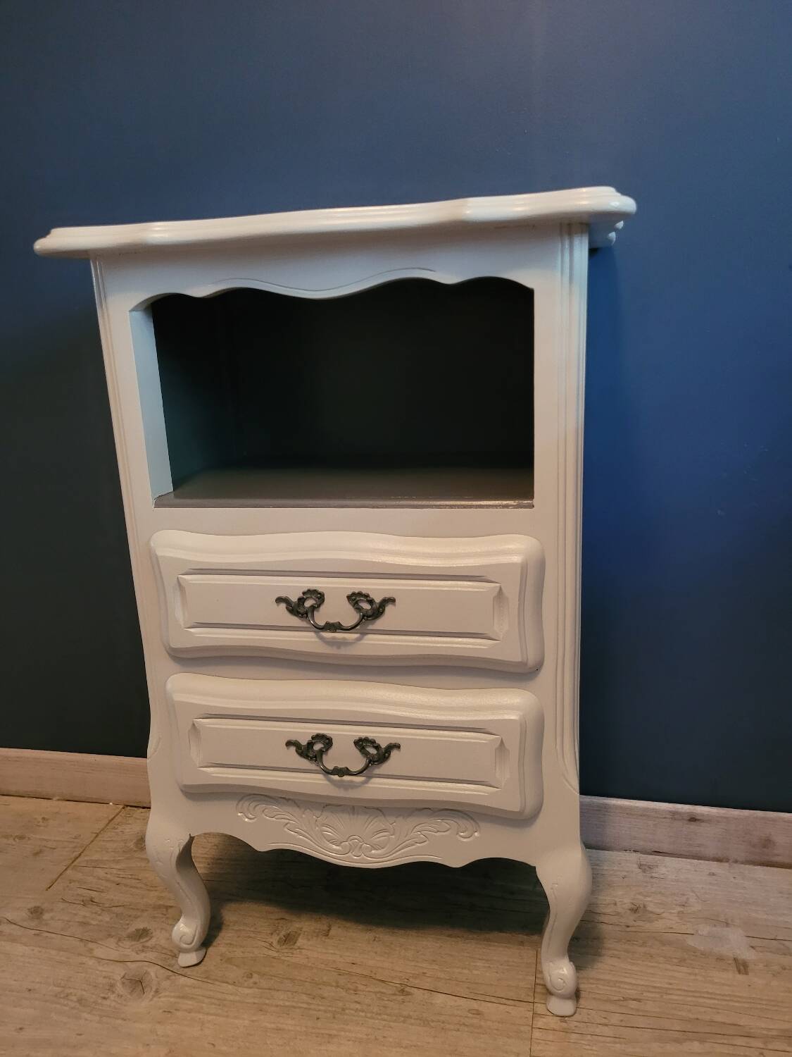 Occasional furniture