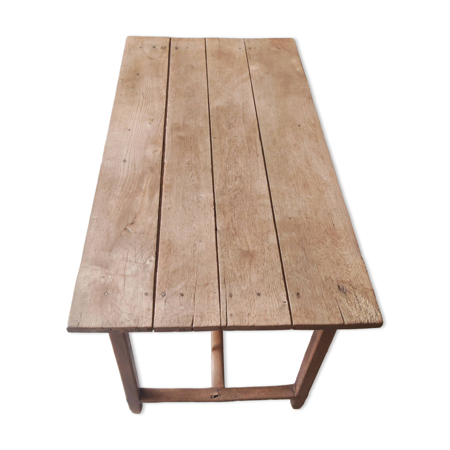 Farm table