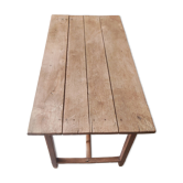 Farm table