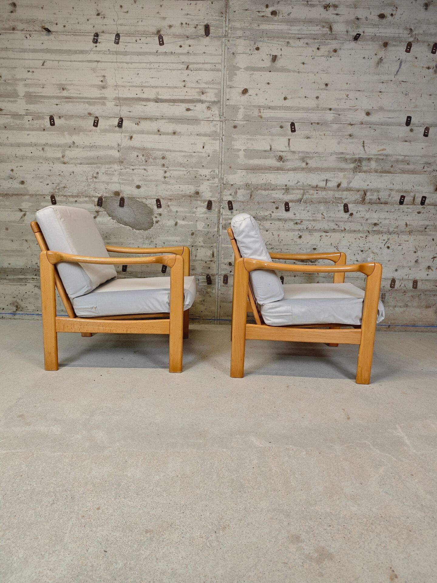 Paire de fauteuils vintage 