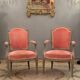 Paire de fauteuils cabriolets d'époque Louis XVI vers 1770