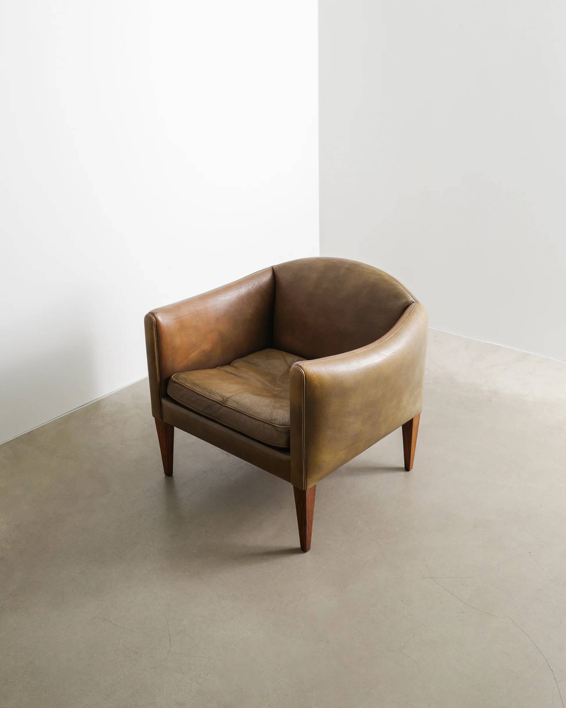 Danish Mid Century "V12" Armchair by Illum Wikkelsø, 1960s