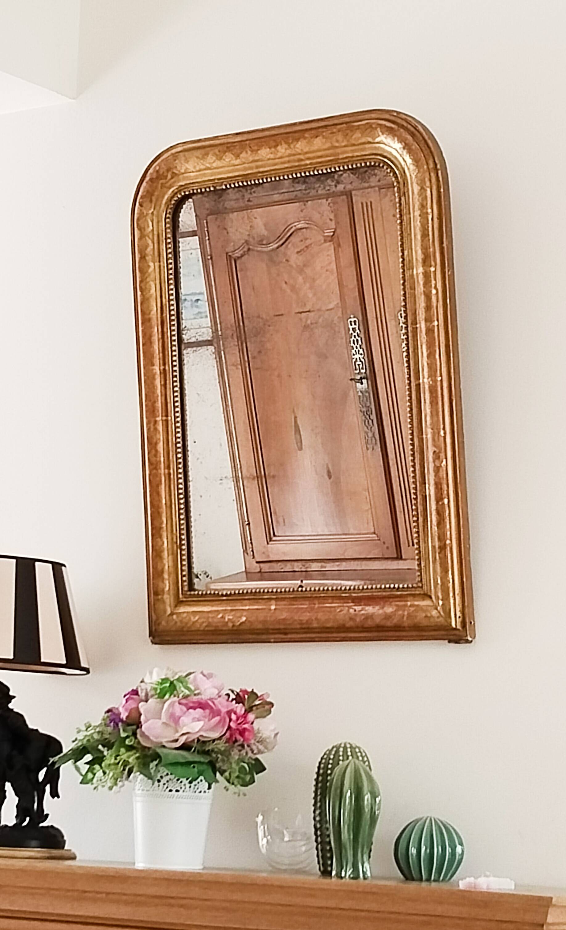 Miroir doré à la feuille Louis Philippe (  77 cm x  59 cm )
