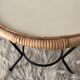 Table basse vintage, tripode en rotin