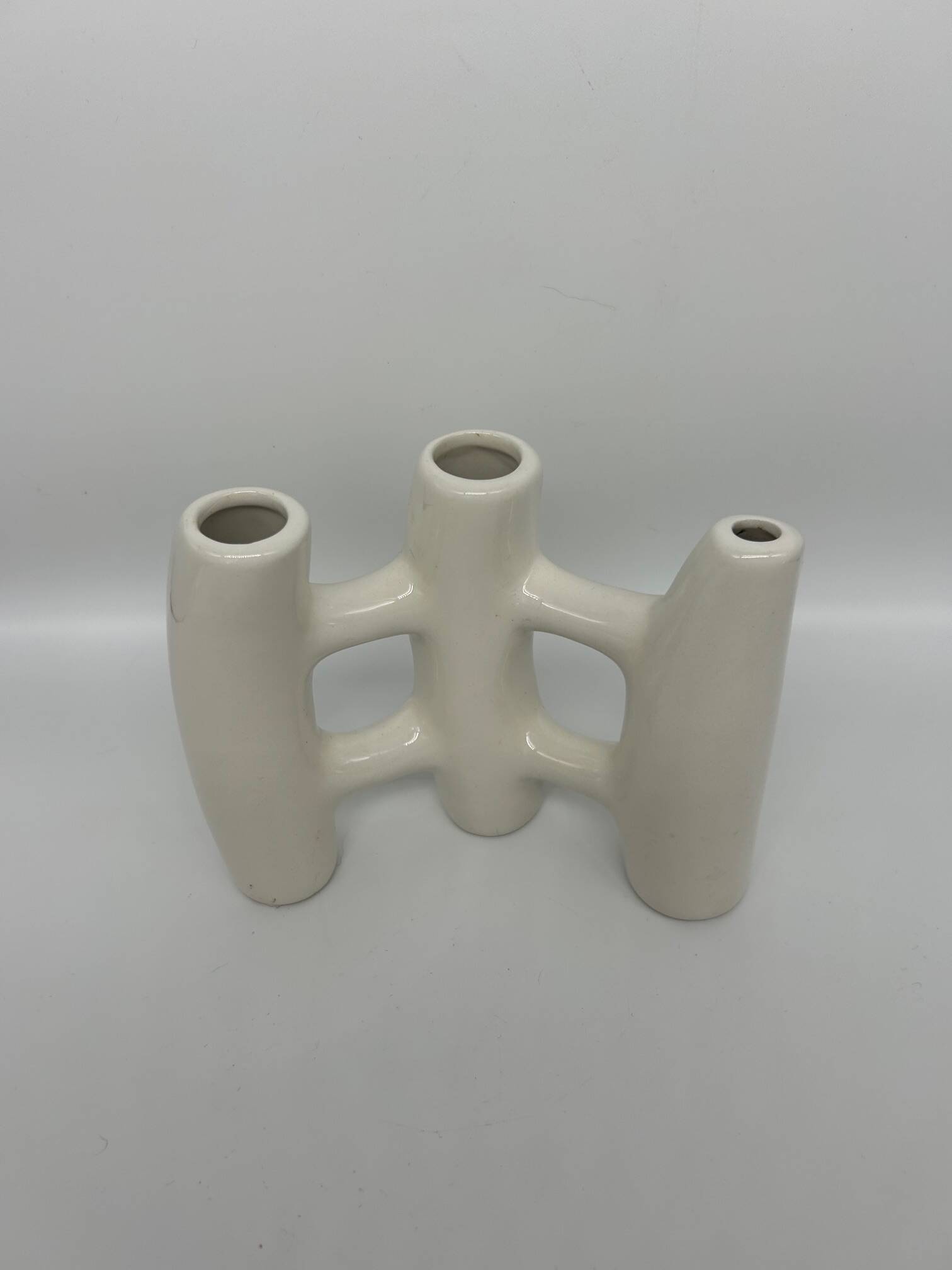 Brutalist vase in white ceramic