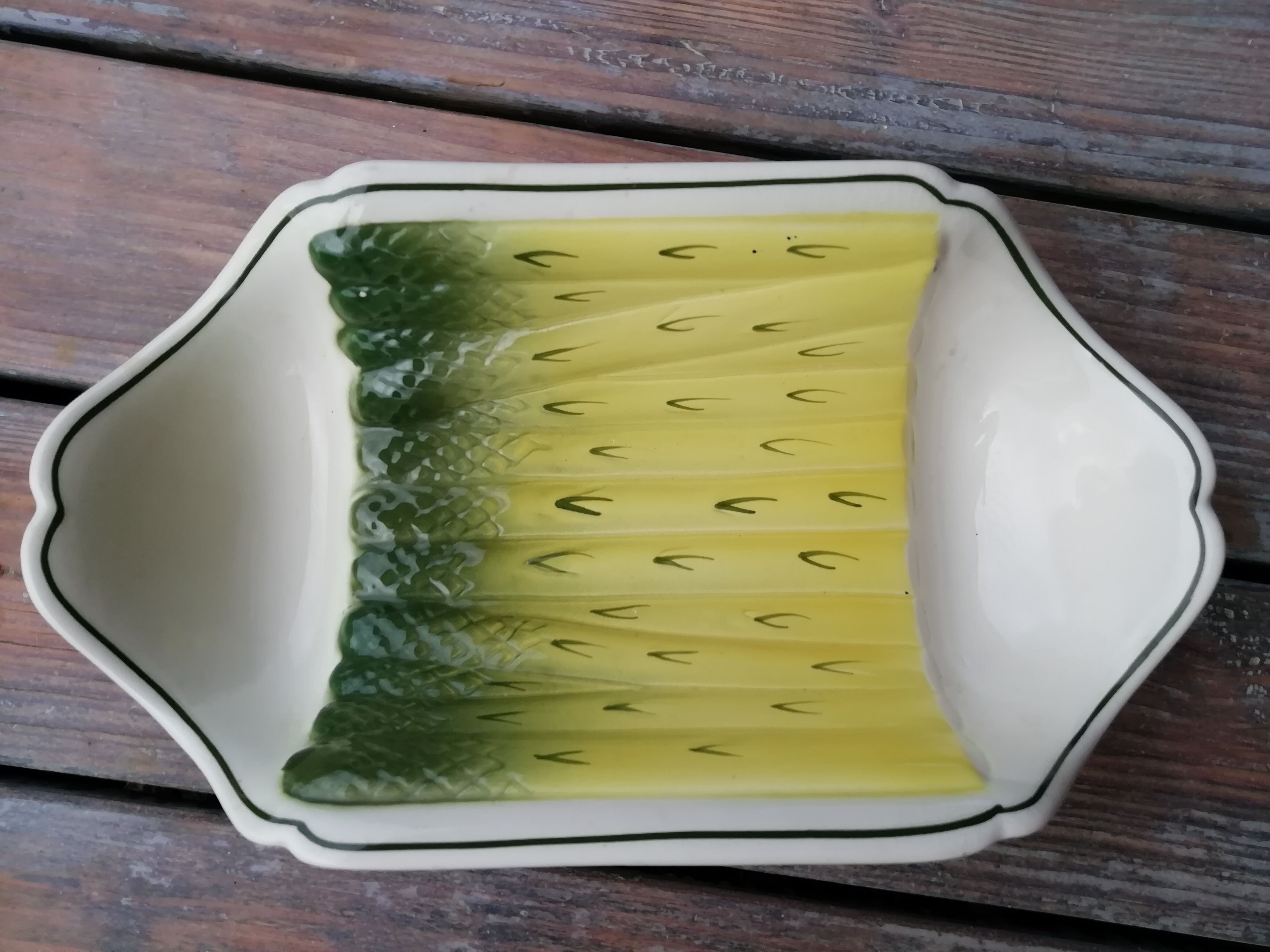 Salins asparagus service