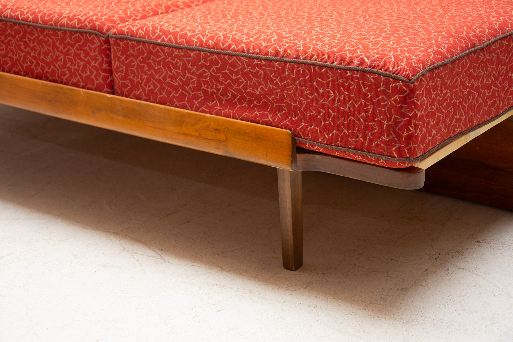 Mid century sofabed in walnut by Jindrich Halabala for UP Zavody, 1950´s