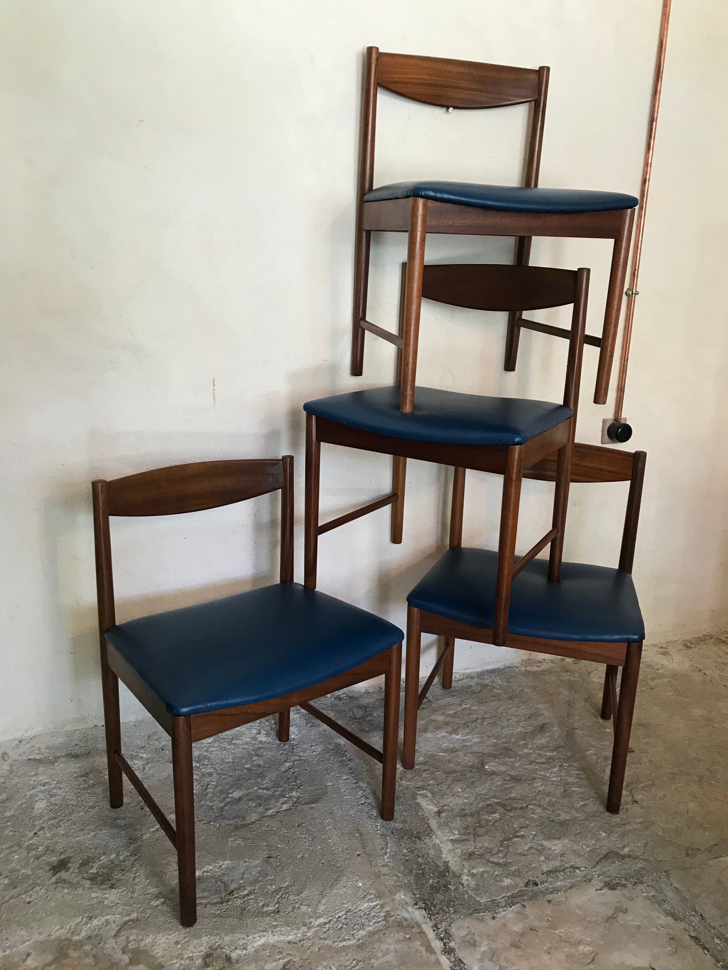 Lot de 4 chaises scandinaves teck 1960’s