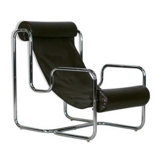 Tubular armchair steel and imitation leather, circa 1970.