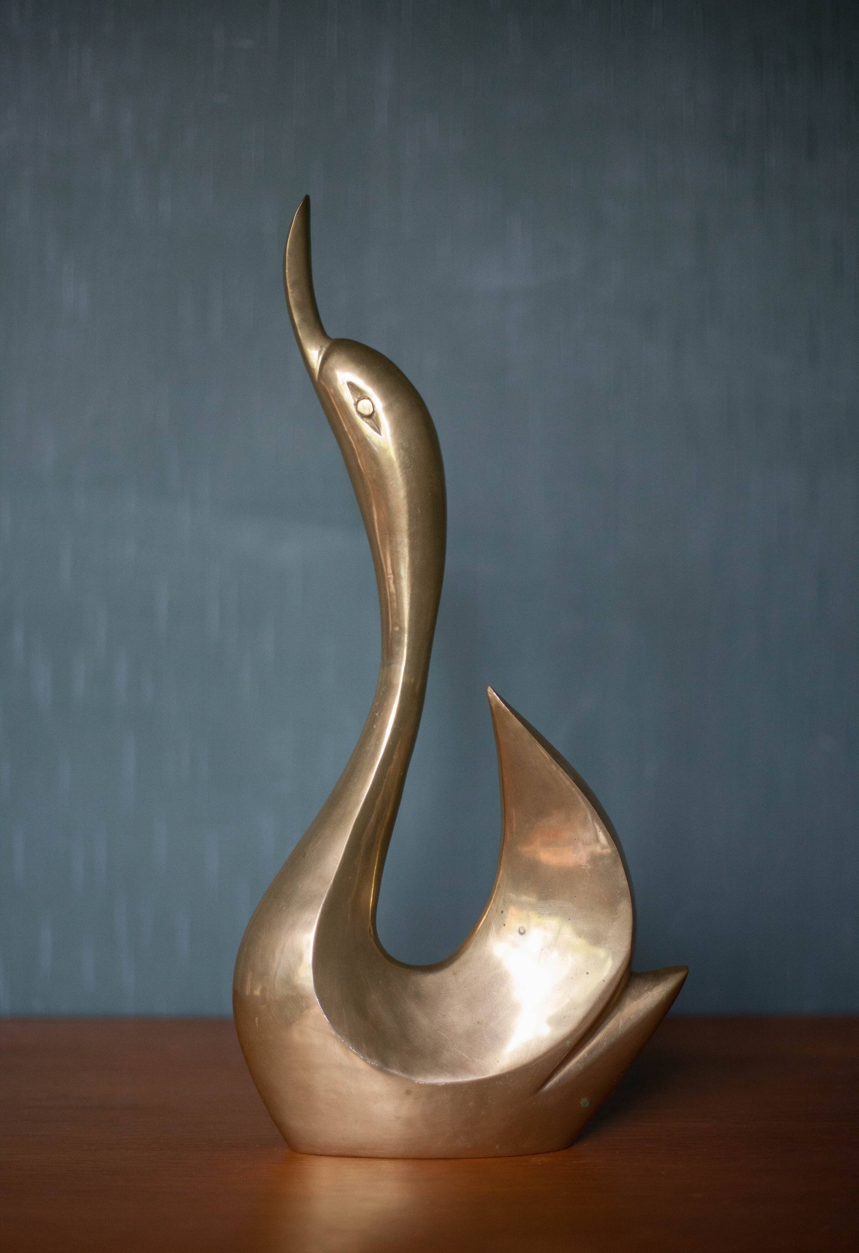 Large model swan, brass swan, swan statue, made in India, interior decoration