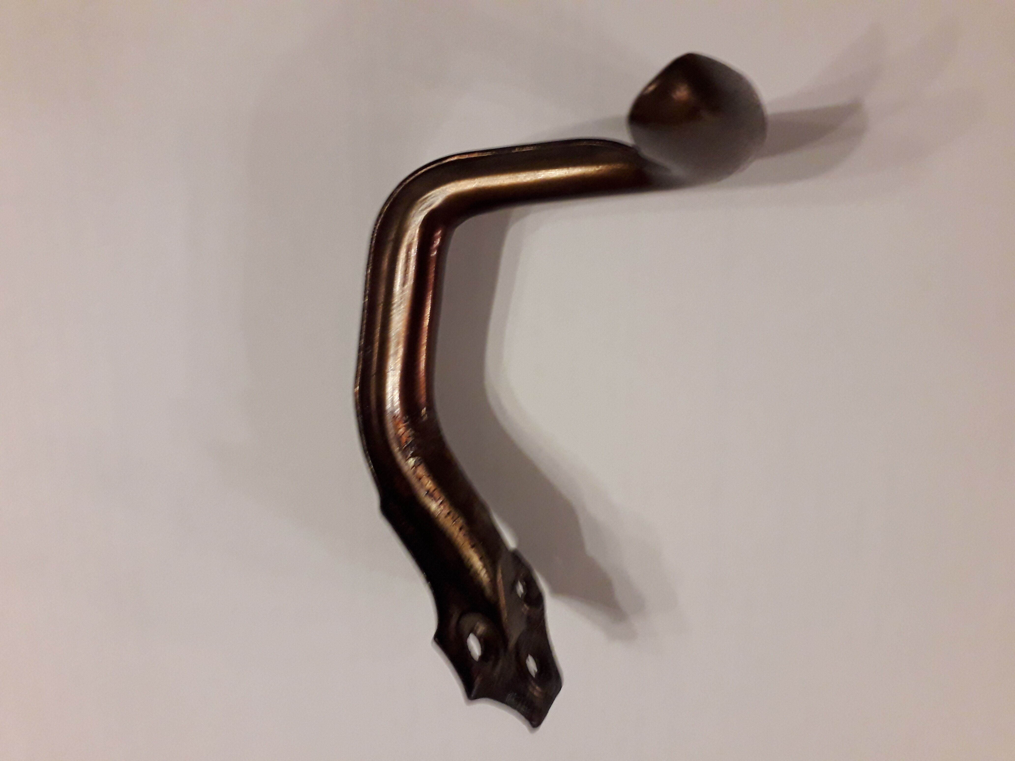 Patère metal school