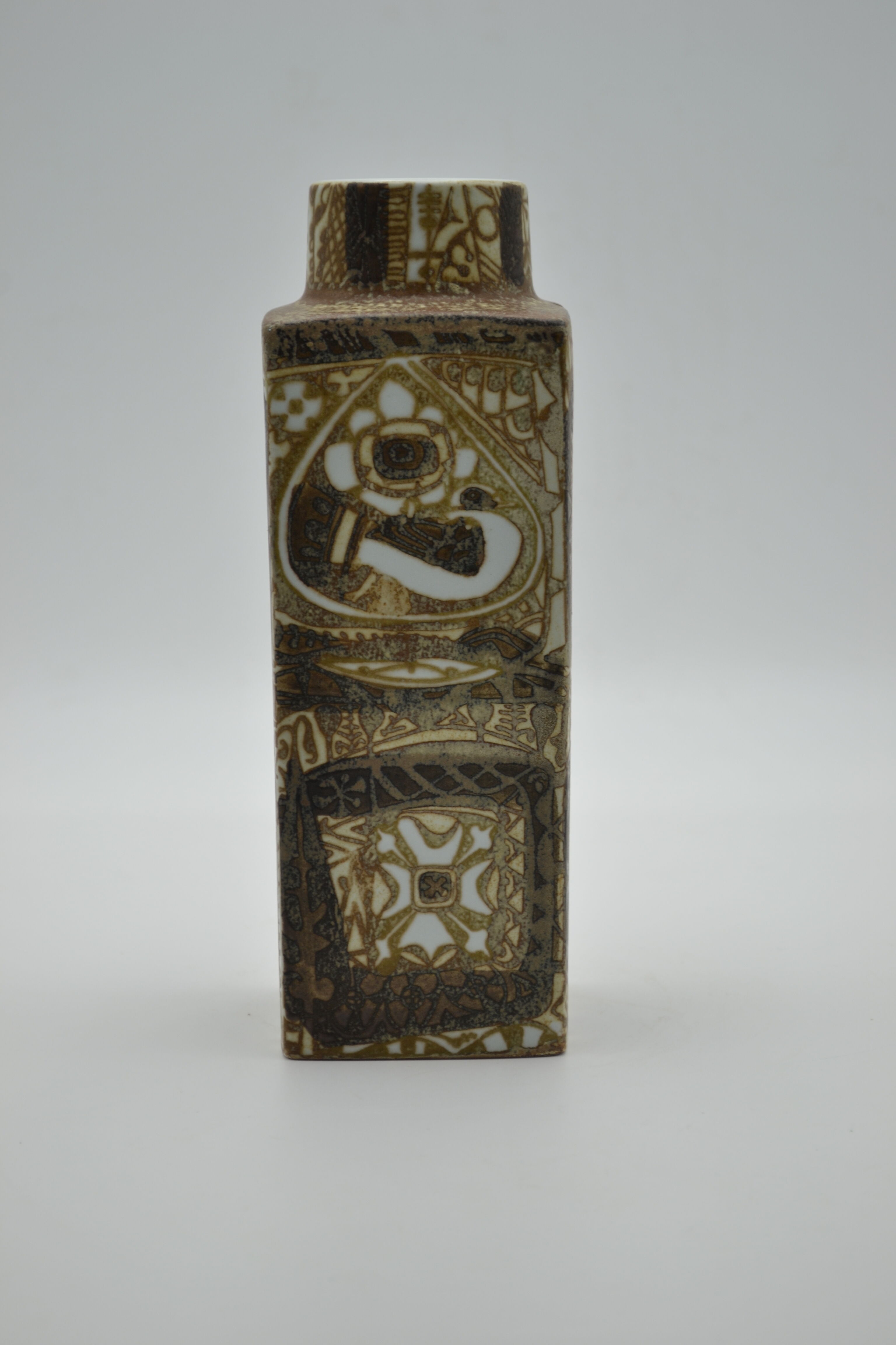 Vase in earthenware from Nils Thorsson's Baca series for Royal Copenhagen