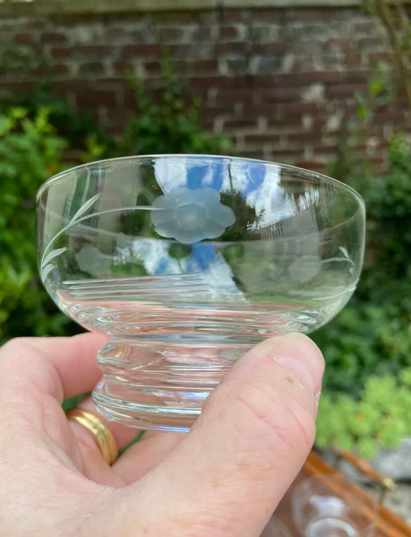 Pop-up Christmas 2022 - Set of 6 vintage champagne glasses in engraved crystal 1950