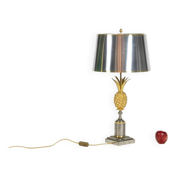 Lampe en bronze doré et tôle. Années 1970