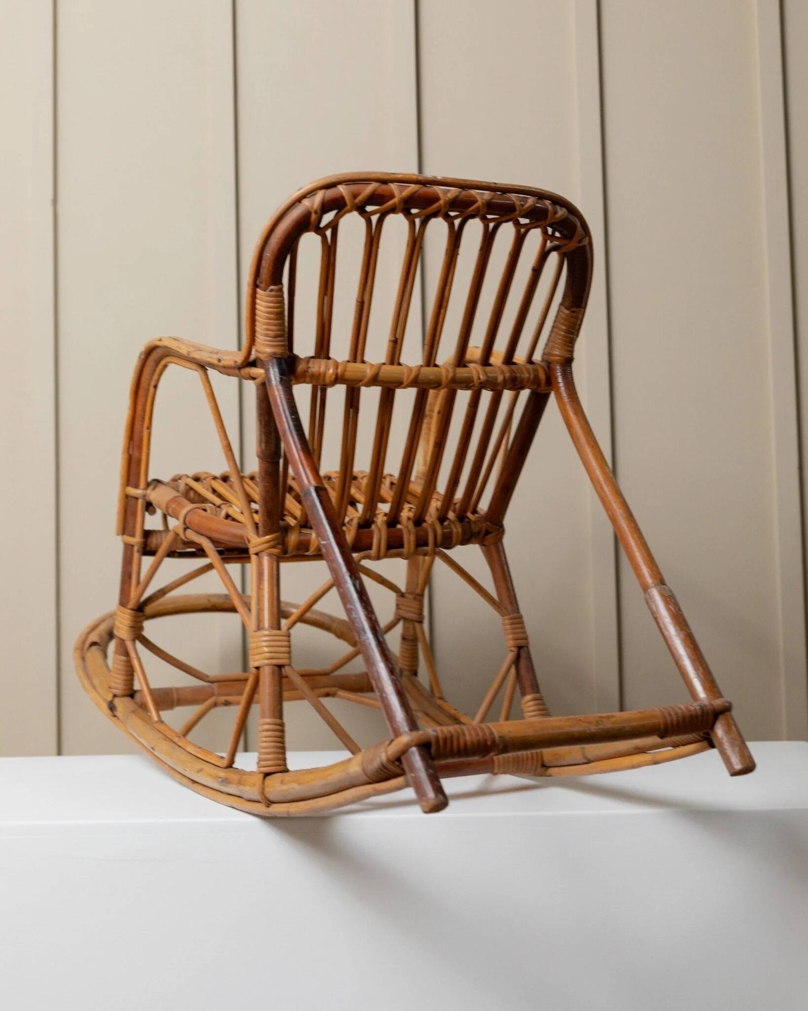 Vintage bamboo rocking chair for children - Bohemian chair - Mid-Century design - Italy 1970s