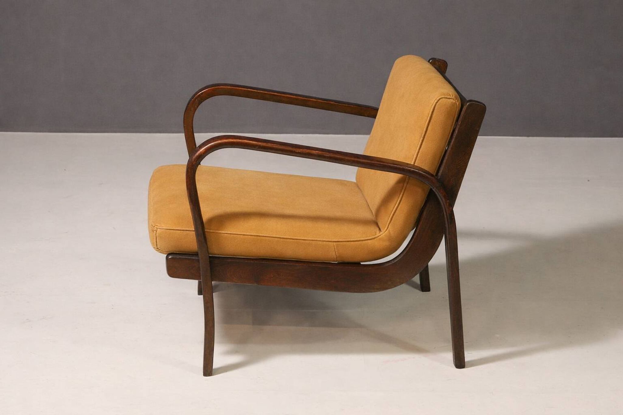 Koželka & Kropáček armchair, 1940s, silver medal – Milan Triennale 1946, restored bentwood frame