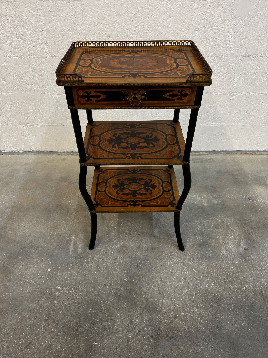 Napoleon III side table in marquetry and gilding
