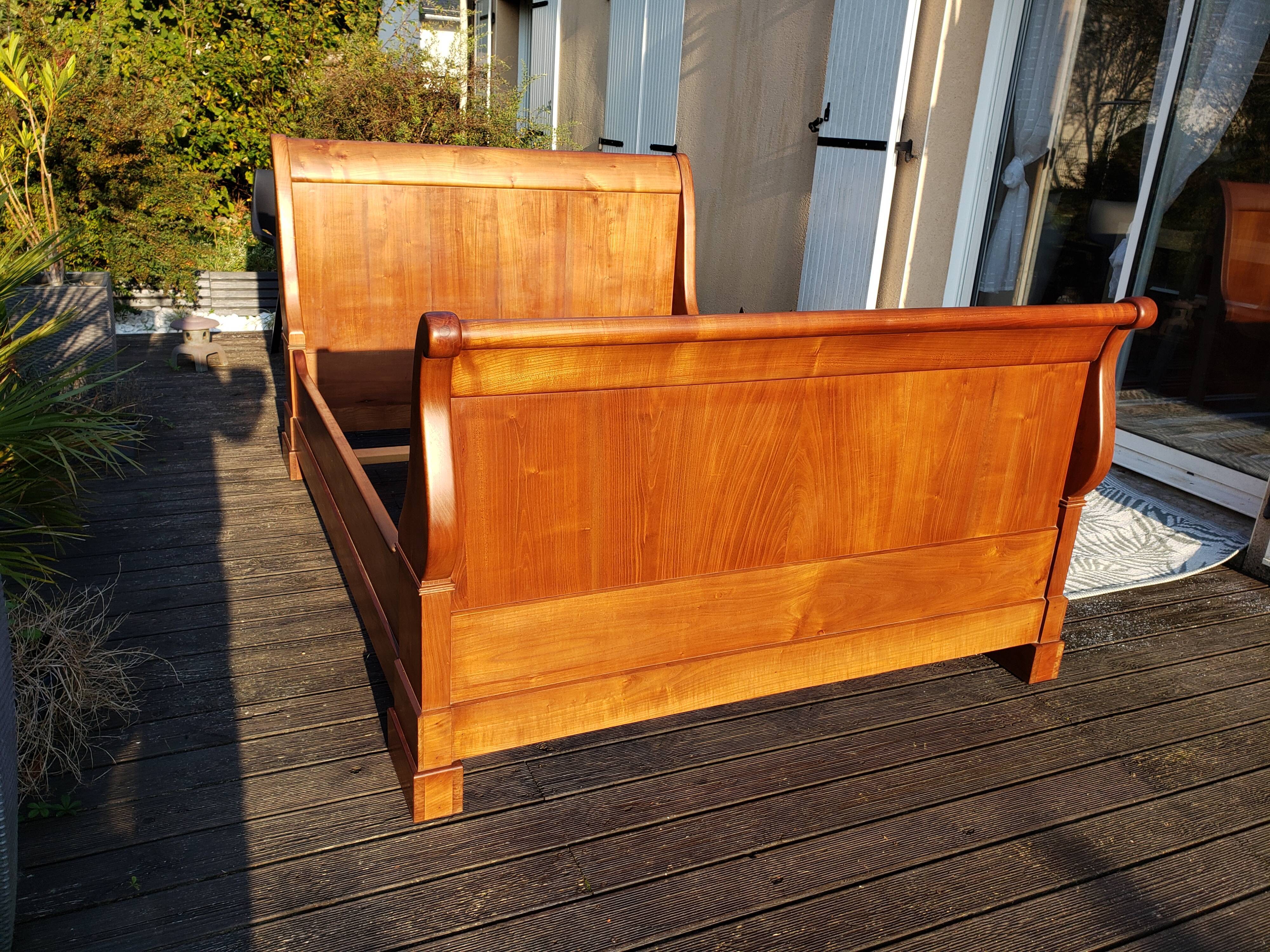 19th century walnut roller boat bed
