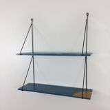 Shard string and gold