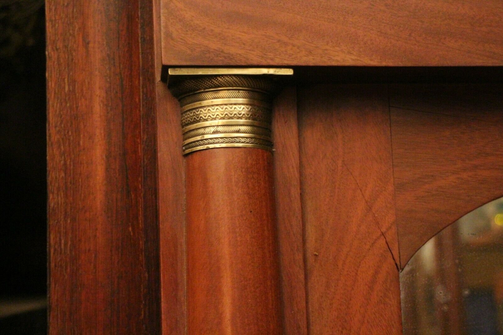 Mahogany pediment and half-column mirror and 118x91cm Empire-style bronze ornament