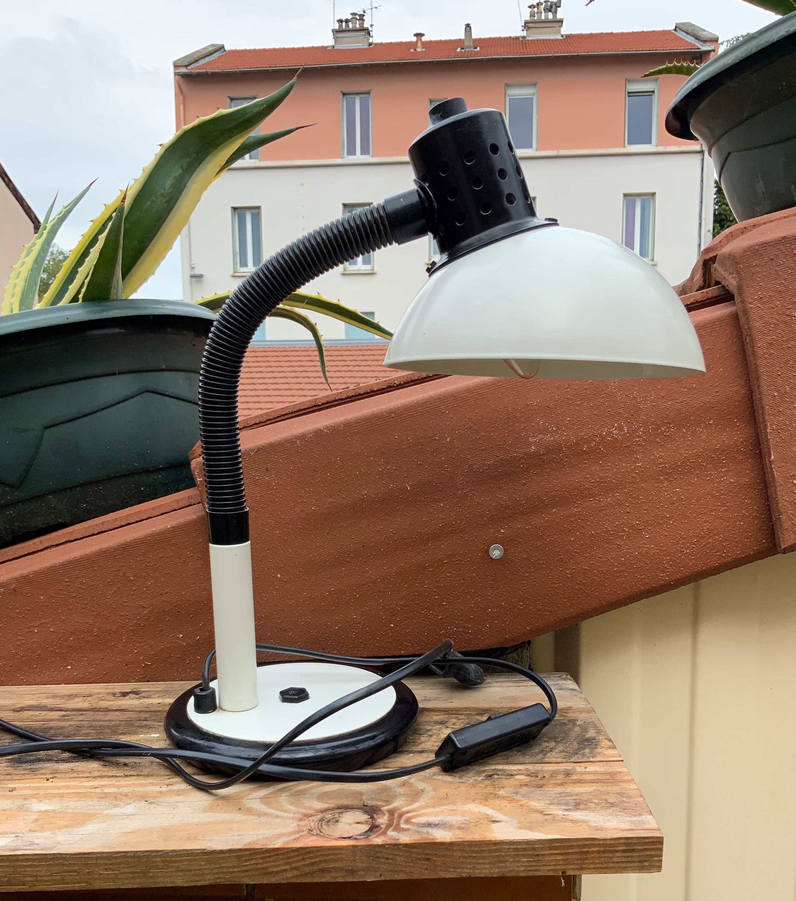 Vintage desk lamp aluminor made in france white and black metal and plastic