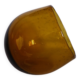 Coupe vase en verre bullé soufflé signé Biot