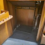 Machine à coudre vintage avec meuble singer 191b