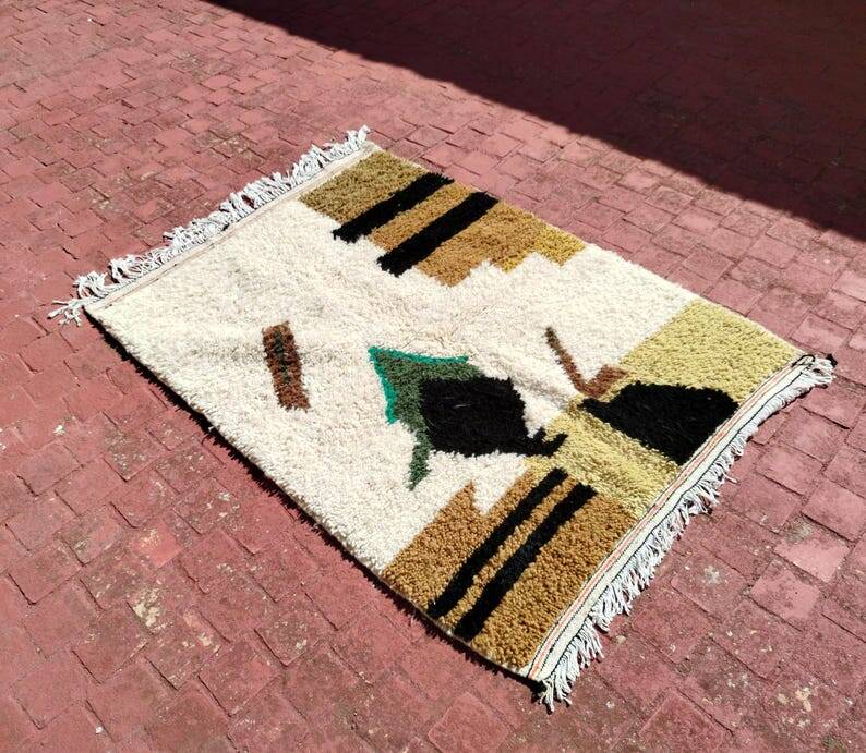 Handmade Moroccan Berber rug 150/250cm