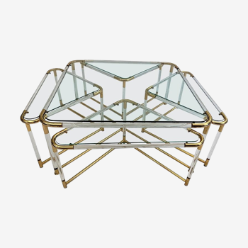 Coffee table and its 4 associated nesting tables in plexiglass and gold metal