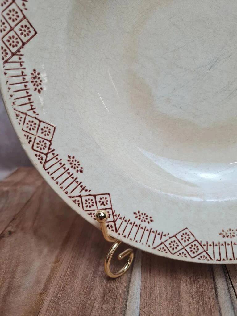 Antique Gien plate in earthenware, brown geometric design – country spirit