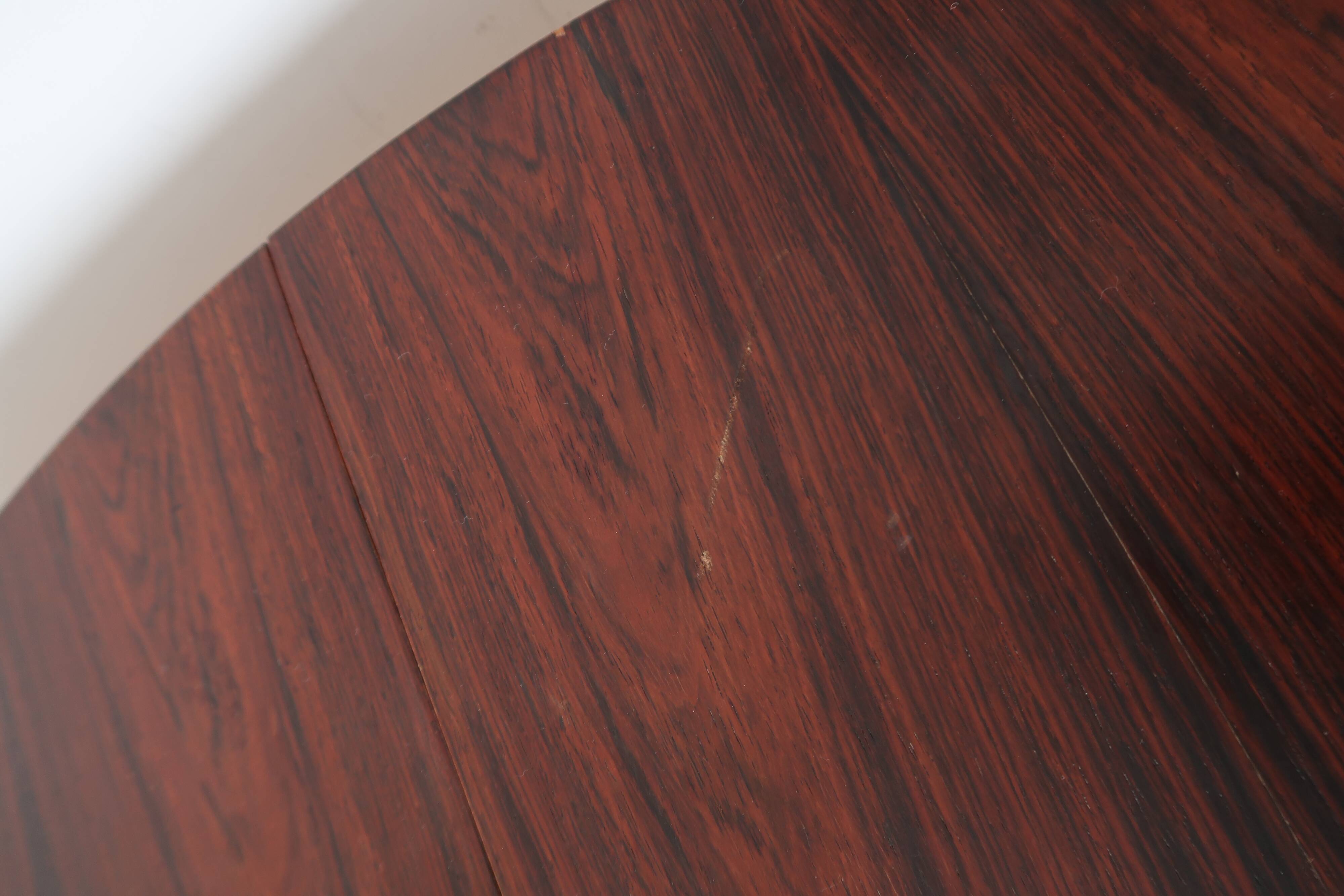 Round table extendable rosewood