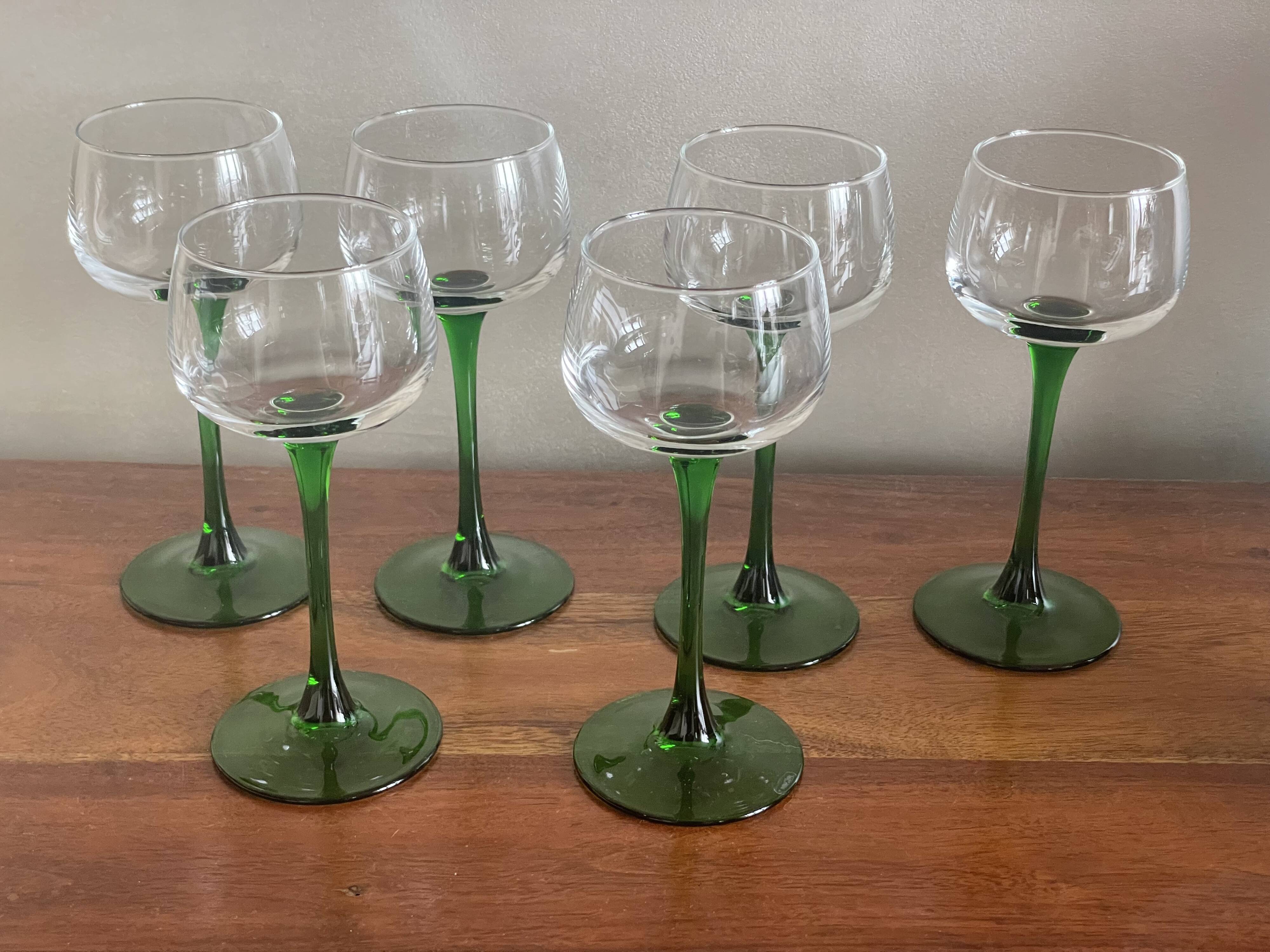 6 glasses on foot Alsace wine France